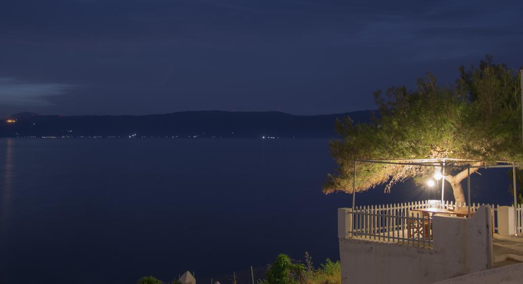 Seasidehouse Villa Hydra  Exterior photo